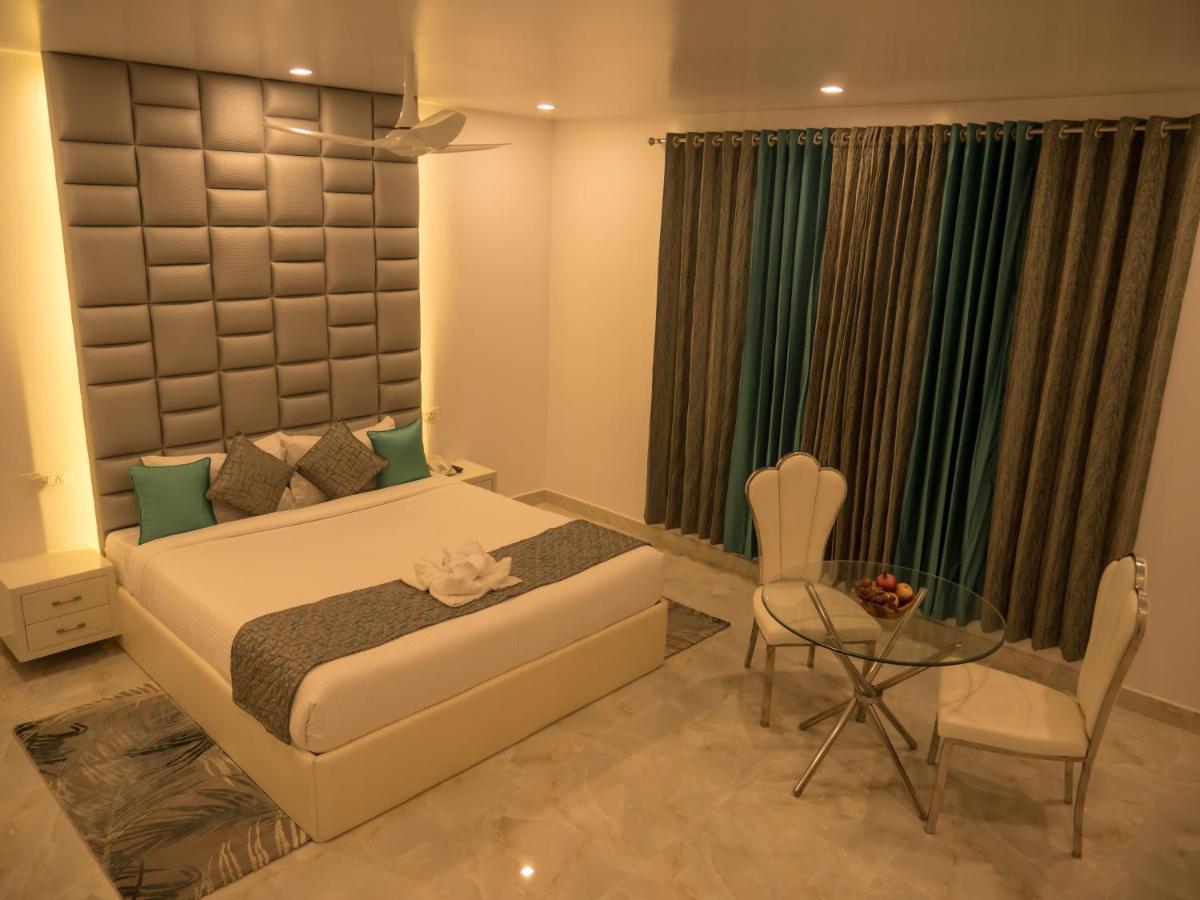 Hotel Blue Waves Jangli Ghāt Esterno foto